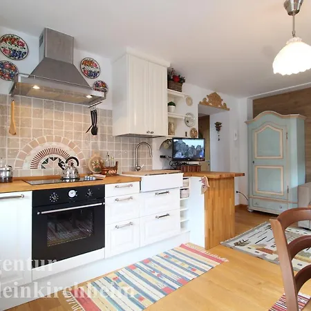 Apartment Jodler - In Position *