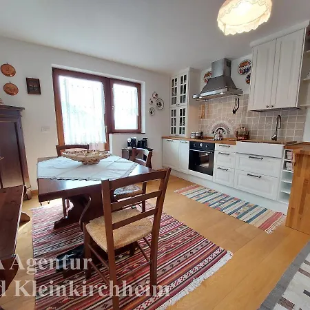 Jodler - In Position Apartment *